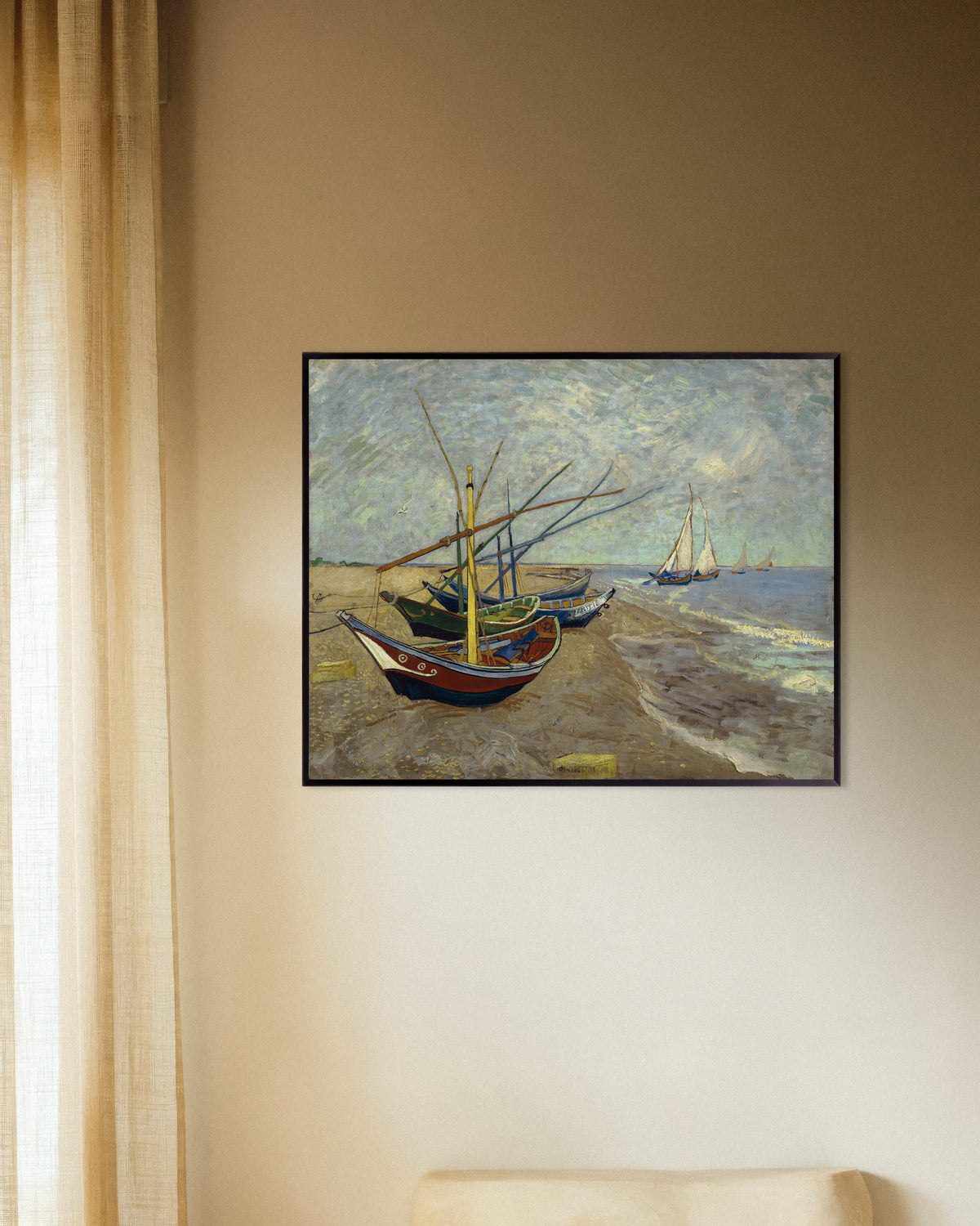 Póster Barcas de pesca en la playa de Les Saintes-Maries-de-la-Mer (1888), de Vincent van Gogh, con marco metálico