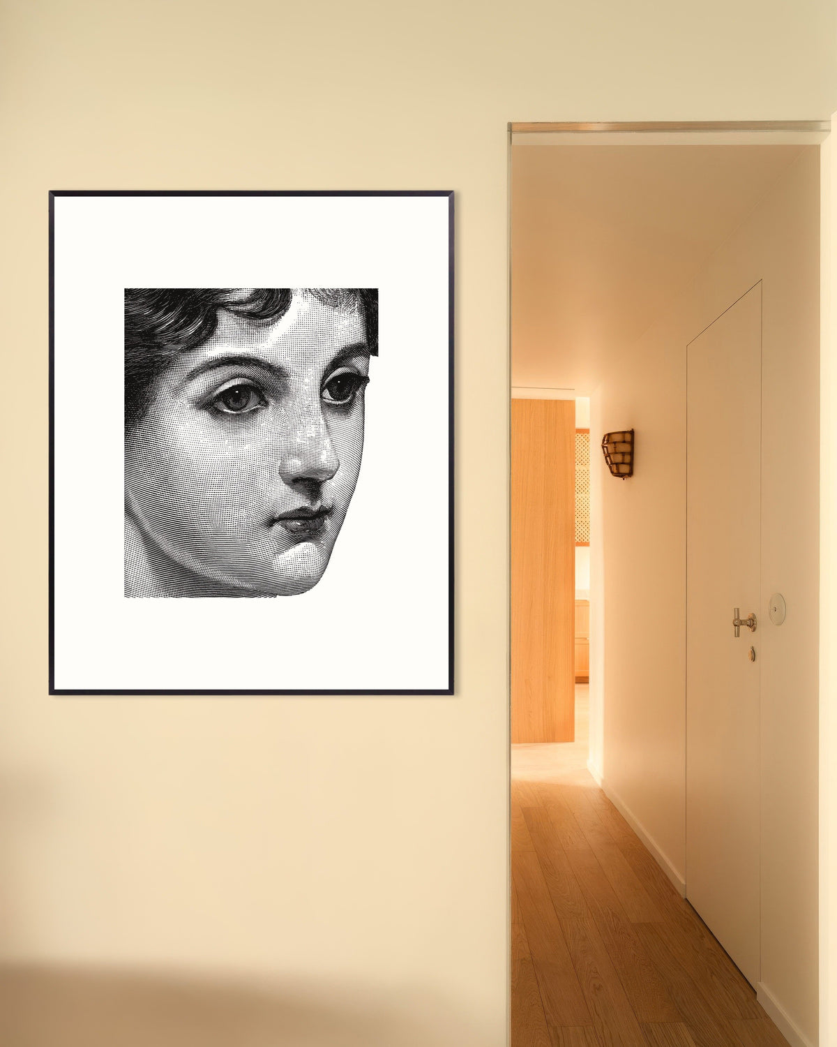 Póster de Retrato femenino en semitono en blanco y negro, con marco metálico