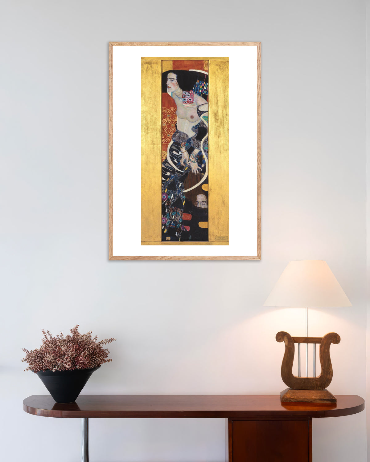 Póster Judith II (1909), de Gustav Klimt, con marco de madera natural