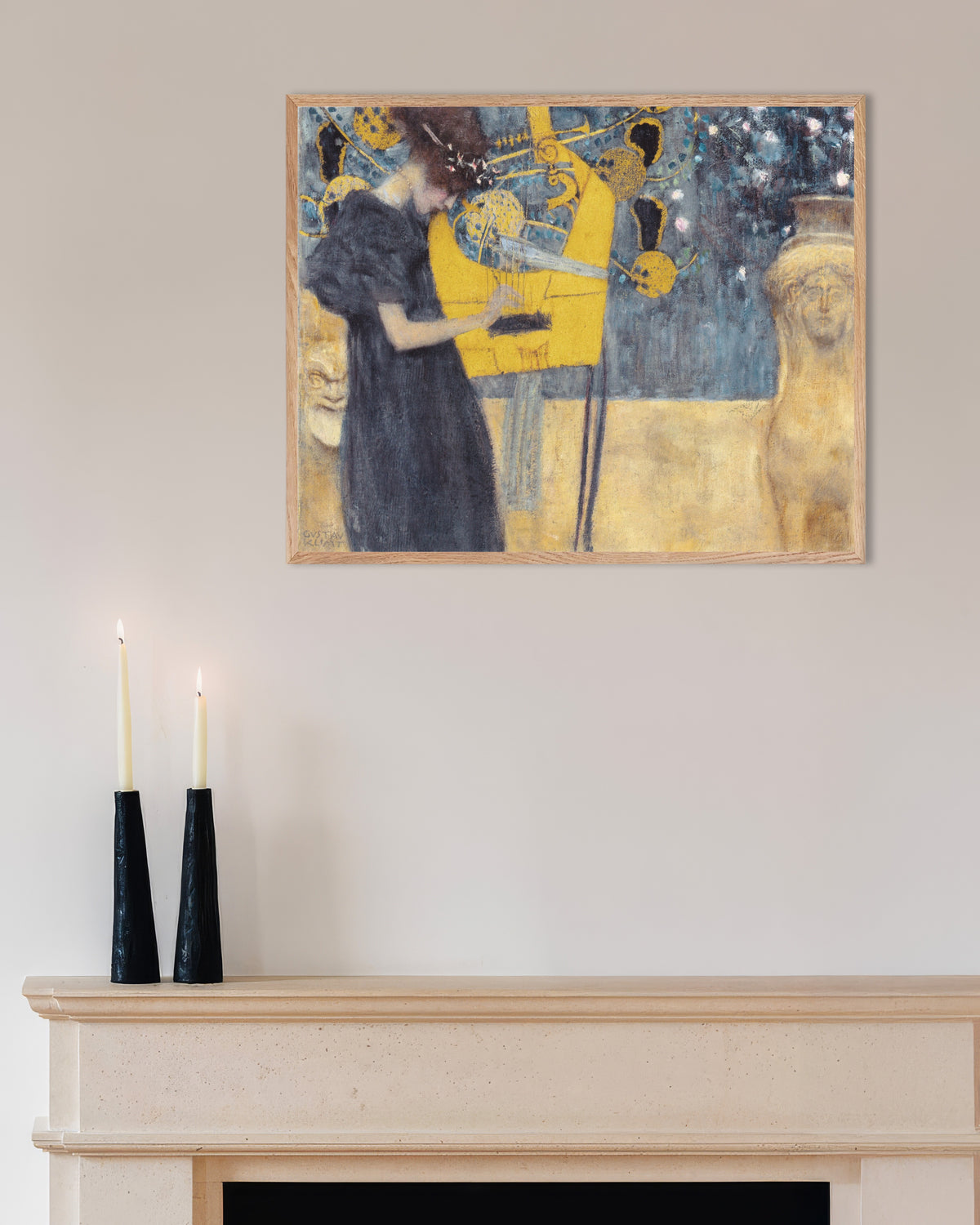 Póster La música I (1895), de Gustav Klimt, con marco de madera natural