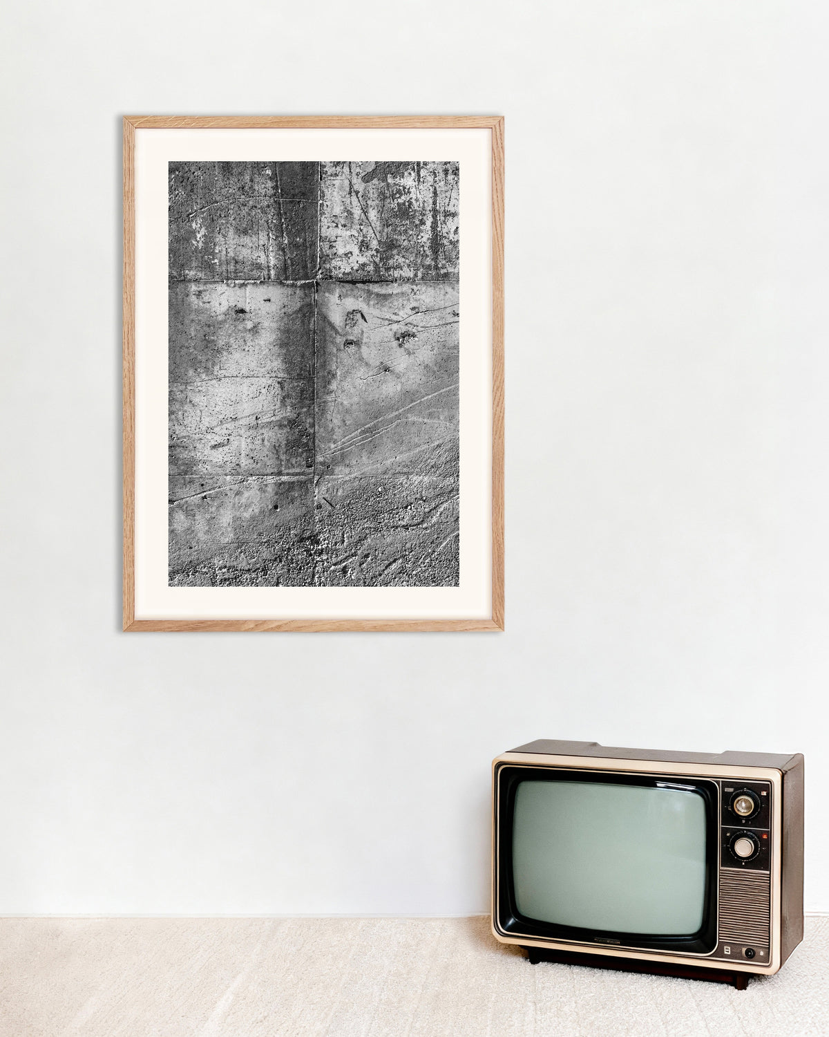 Póster «Textura de pared de hormigón en bruto», con marco de madera natural