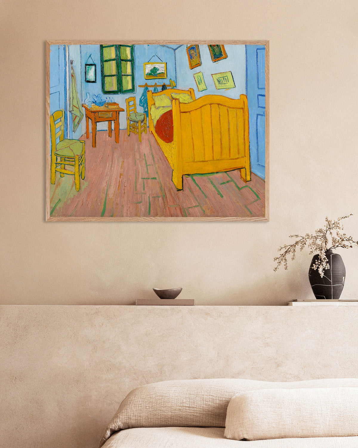 Póster de El dormitorio (1888), de Vincent van Gogh, con marco de madera natural