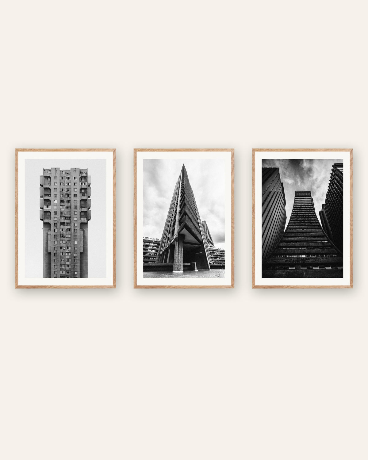 Pósters brutalistas, conjunto de 3: torres de hormigón, con marcos de roble natural