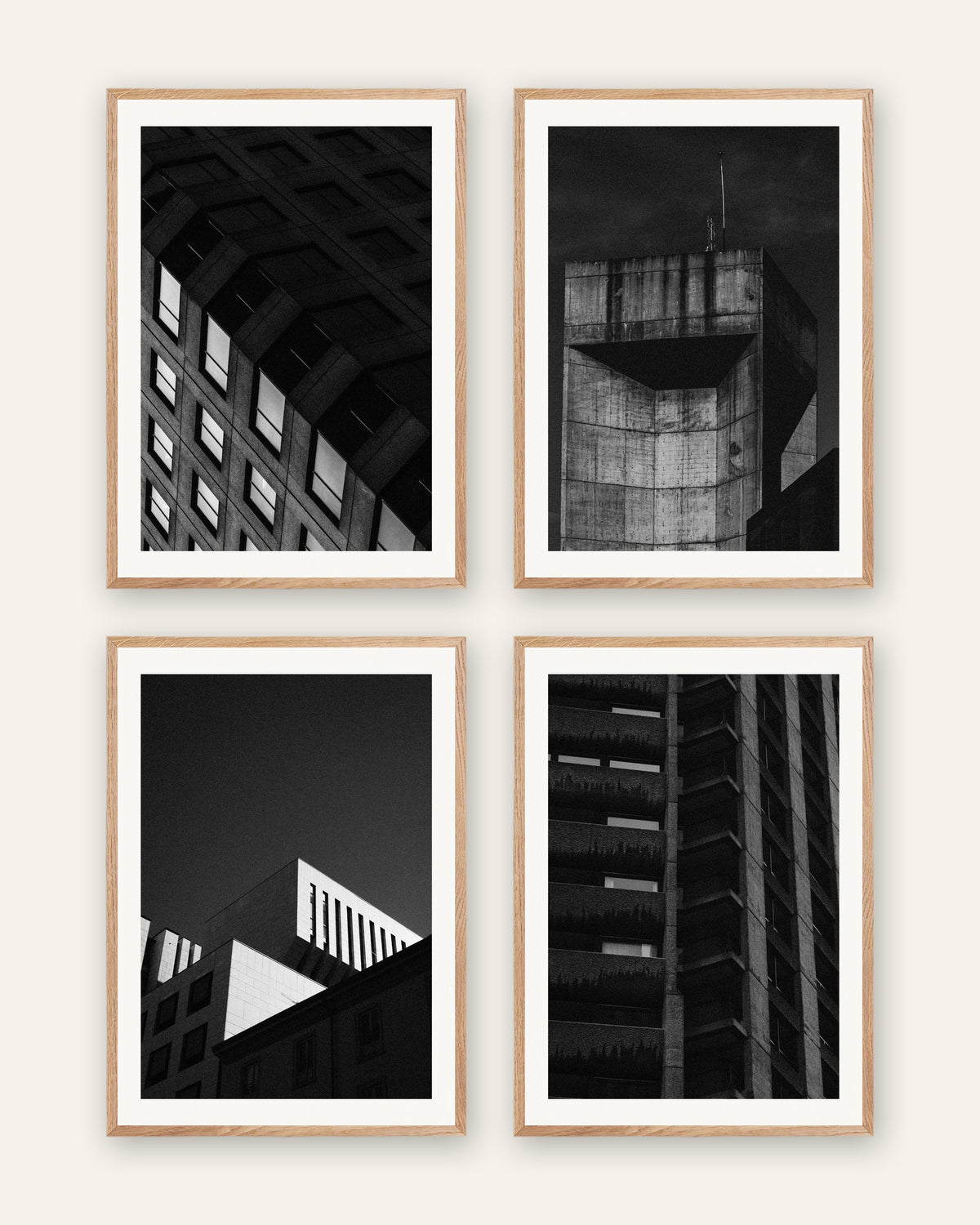 Pósters brutalistas, conjunto de 4: el hormigón de noche, con marcos de roble natural