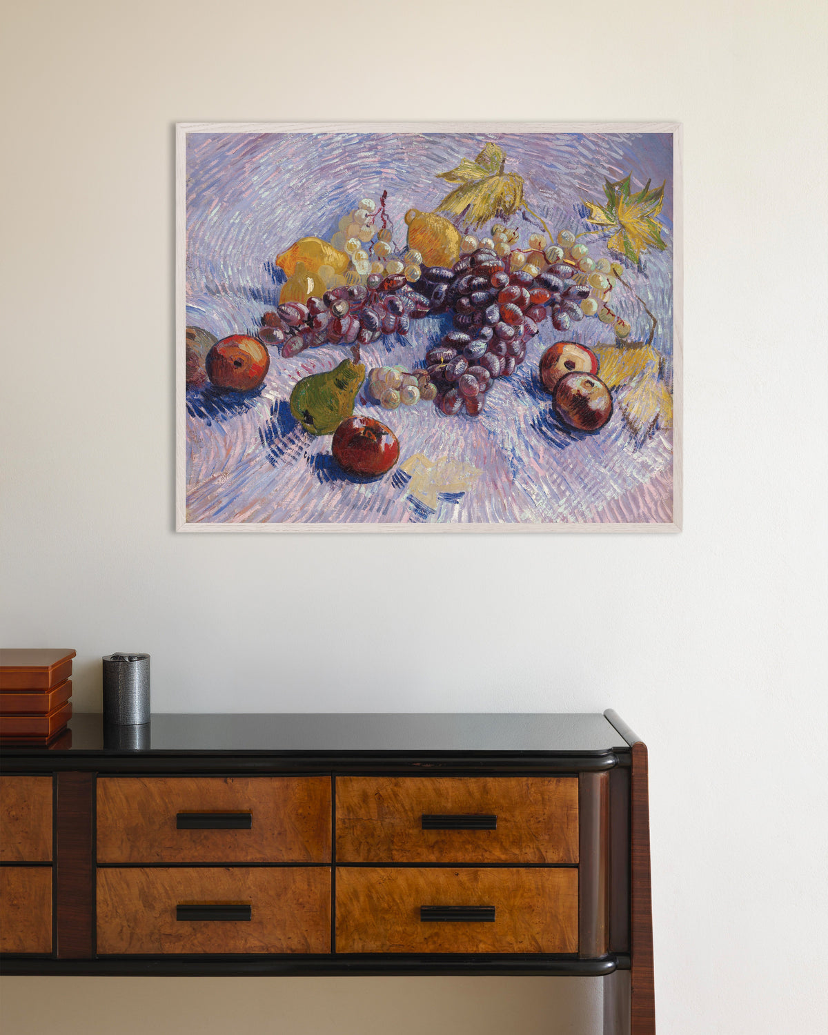 Póster de Uvas, limones, peras y manzanas (1887), de Vincent van Gogh, con marco de madera blanco