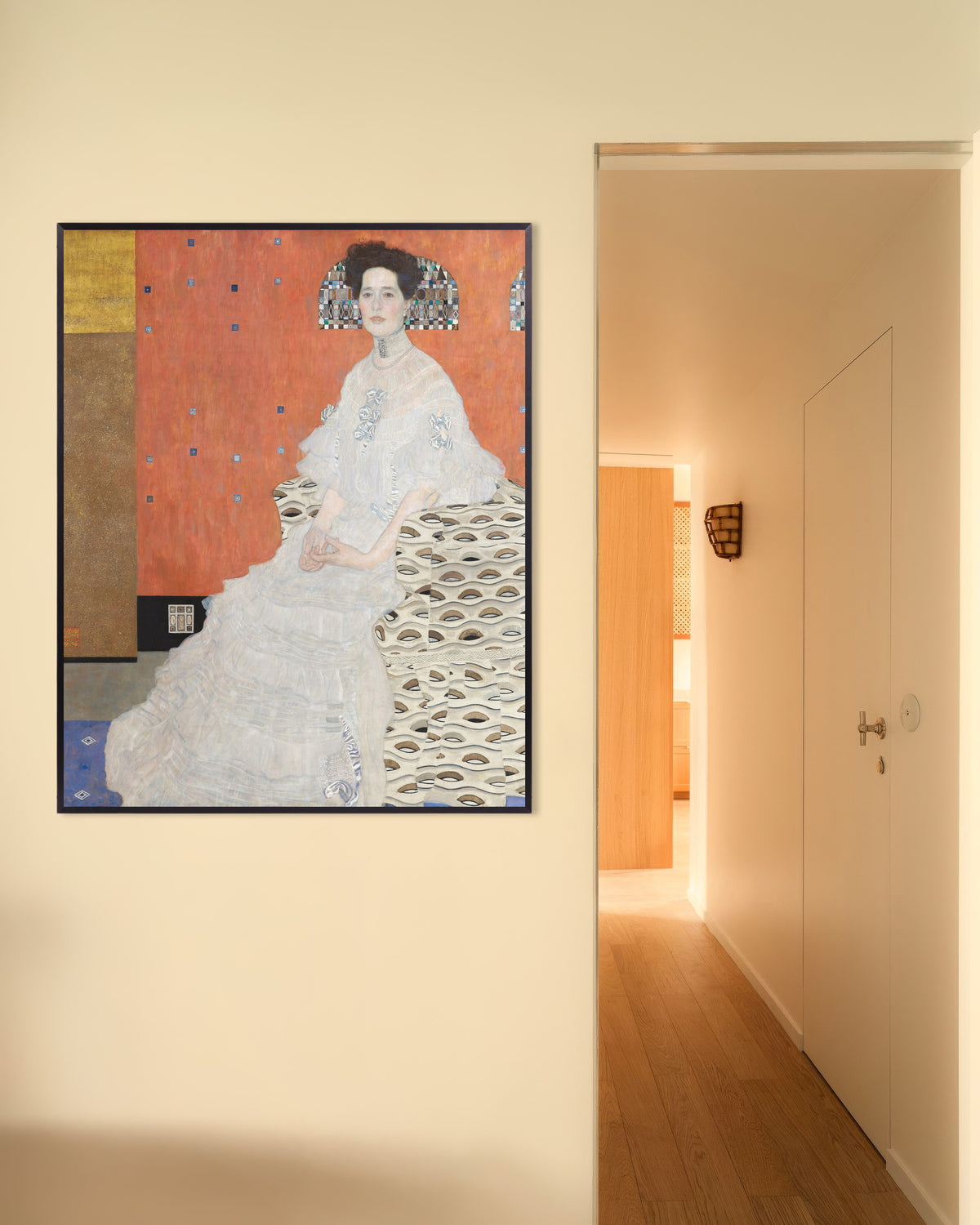 Póster Retrato de Fritza Riedler (1906), de Gustav Klimt, con marco metálico