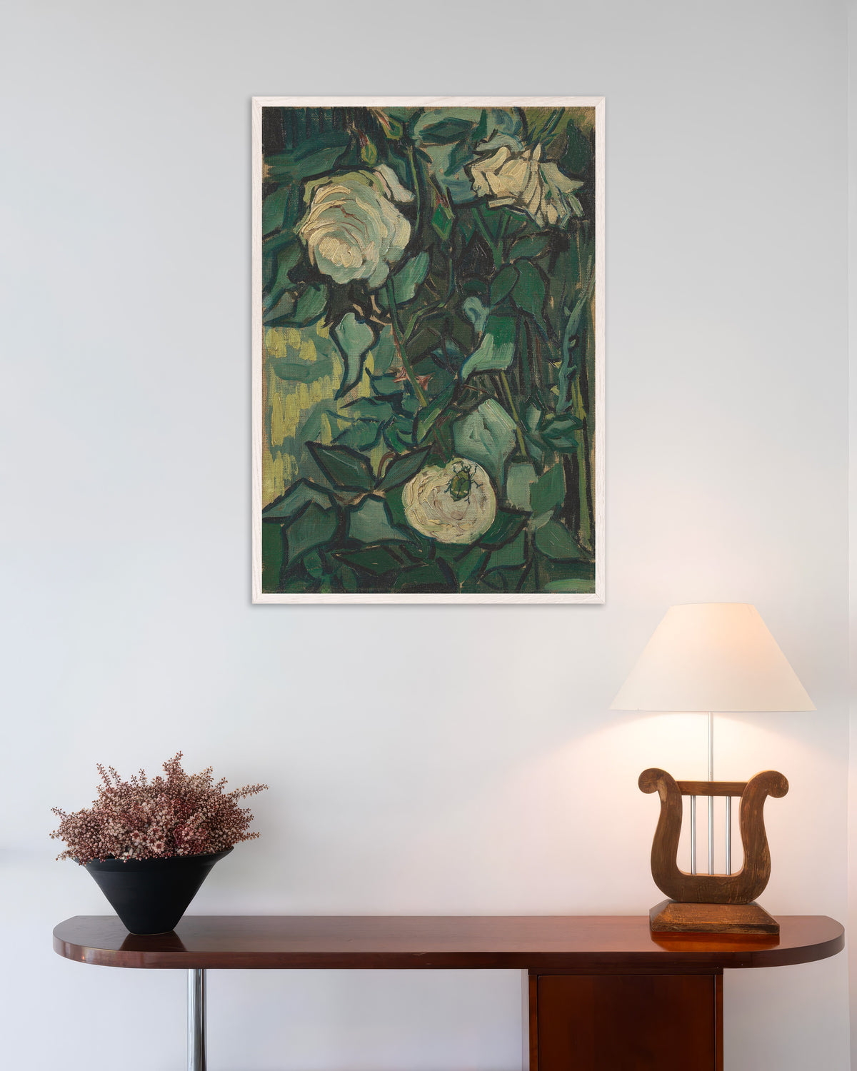 Póster de Rosal con un escarabajo (1889), de Vincent van Gogh, con marco de madera blanco