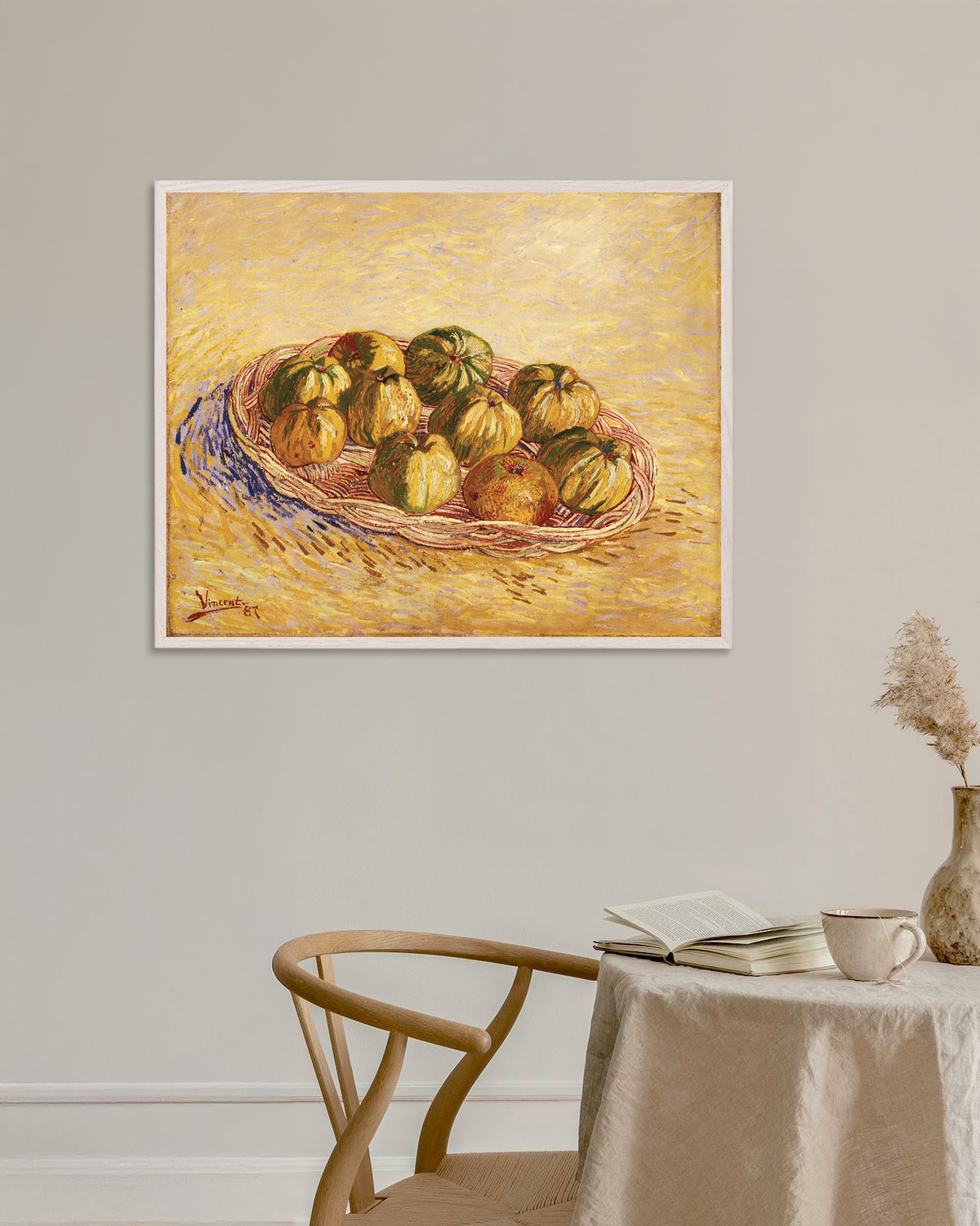 Póster de Bodegón con cesta de manzanas (1887), de Vincent van Gogh, con marco de madera blanco