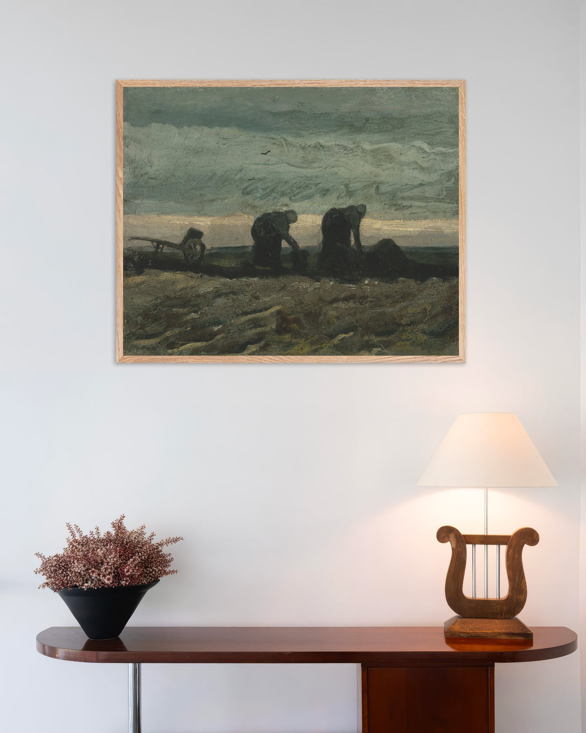 Póster de Dos mujeres en el brezal (1883), de Vincent van Gogh, con marco de madera natural