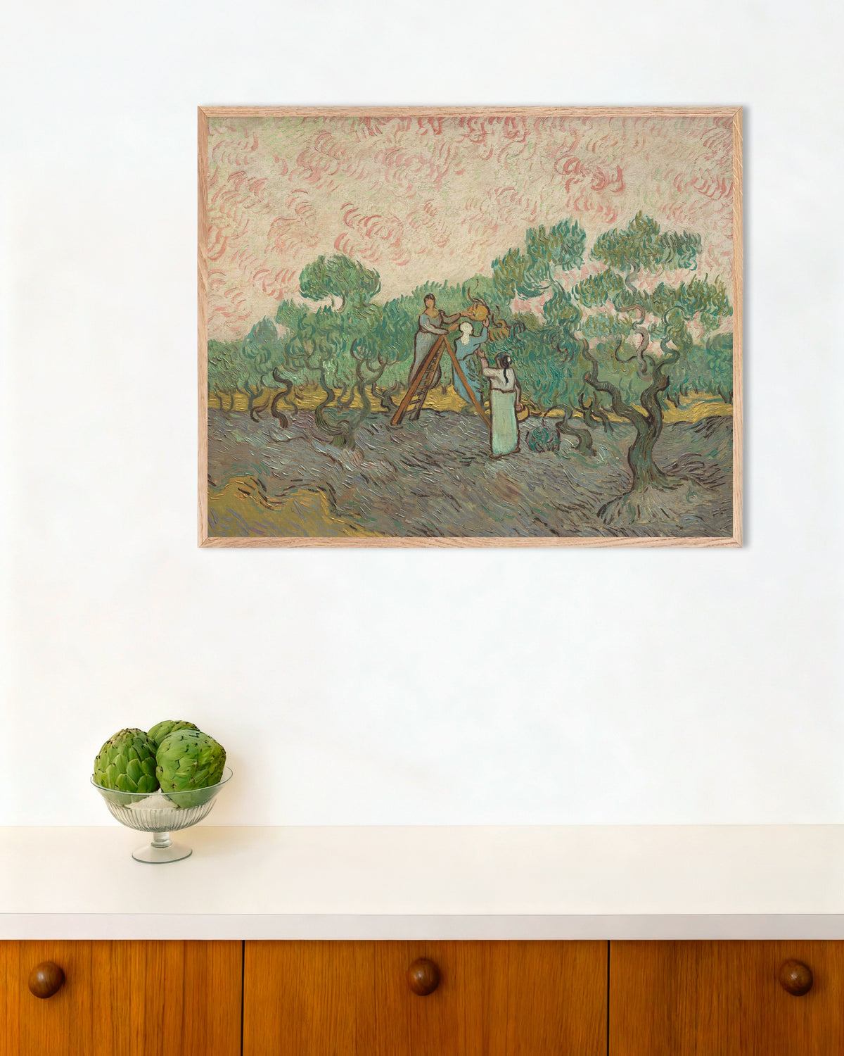 Póster de Mujeres recogiendo aceitunas (1889), de Vincent van Gogh, con marco de madera natural